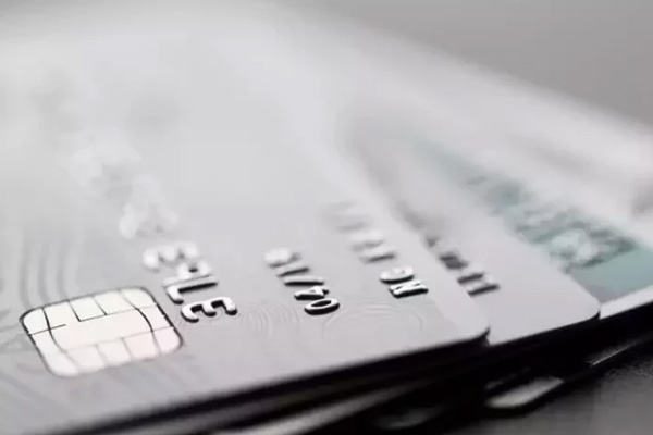 Os 12 melhores cartões de crédito de 2025 com milhas, cashback e anuidade zero