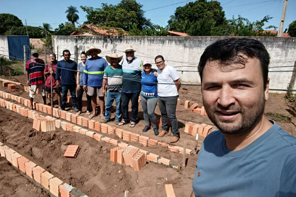 Projeto-Horta-promove-mutirão-para-construção