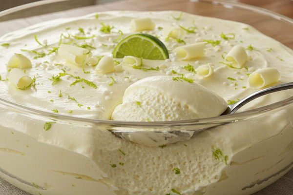 Sobremesa Gelada em 5 Minutos Perfeita Para o Calor e Sem Ir ao Forno