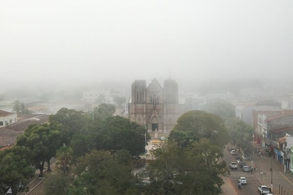 Cáceres-amanhece-gelada-e-mínimas-chegam-a-12-graus-essa-semana
