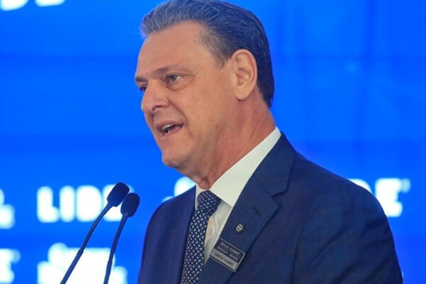 Fávaro-lança-projeto-e-entrega-equipamentos-para-agricultura