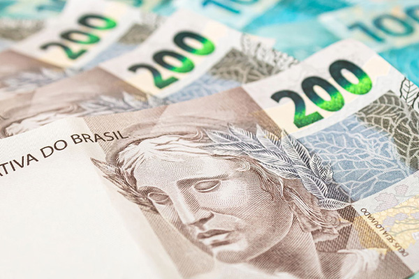 Governo anuncia pagamento de R$ 2.424,11 para trabalhadores