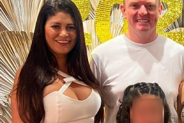 Menina-de-7-anos-esfaqueada-pelo-pai-é-transferida