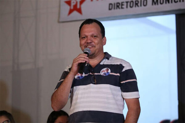 James-Cabral-é-eleito-novo-presidente-do-PT-em-Cáceres