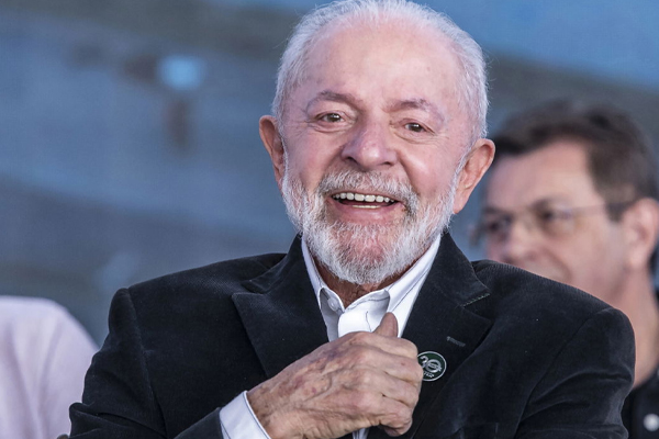 Nova lei sancionada pelo Lula garante CNH gratuita