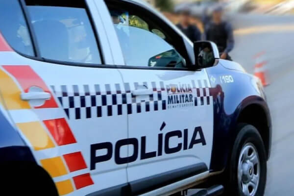 Criminoso-Invade-Casa-e-Rouba-Idoso