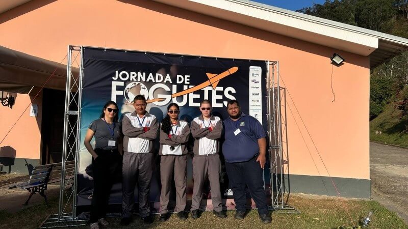 Alunos-da-Escola-Militar-Tiradentes-de-C&aacute;ceres-2