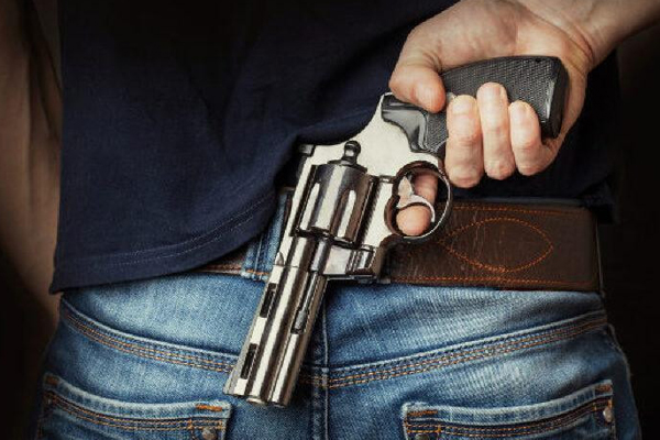 Homem é baleado no rosto, após ataque de dupla de facção criminosa em Cáceres