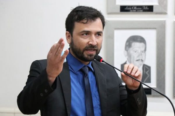 Marcos-Ribeiro-se-lan&ccedil;a-como-pr&eacute;-candidato-2