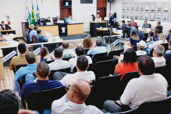 Câmara de Cáceres aprova indicação de Samara Brant para Águas do Pantanal após sabatina