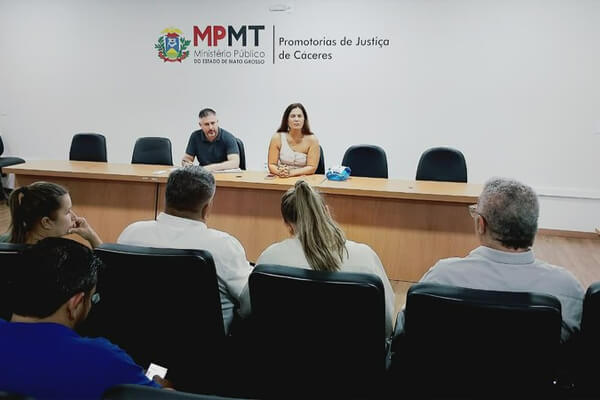 Câmara-de-Cáceres-e-MP-buscam-solução-para-música