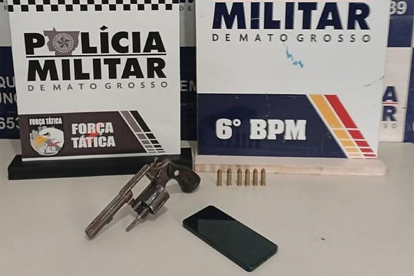 Dupla-ligada-a-facção-criminosa-é-presa-com-arma-de-fogo-em-Cáceres
