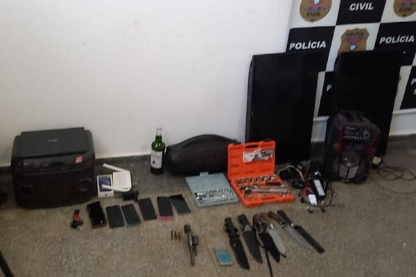 Morto-por-facção-rival-Latrô-do-PCC-guardava-arsenal