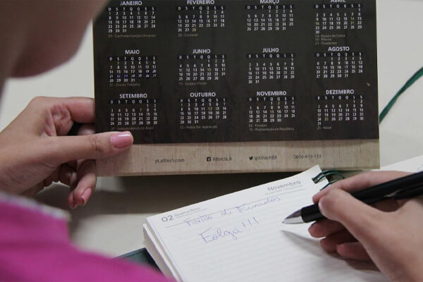 Veja-os-feriados-e-pontos-facultativos-de-novembro