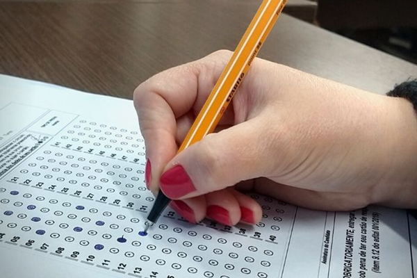 Concurso da Caixa terá salários de até R$ 14,9 mil; veja lista de vagas, cronograma e mais