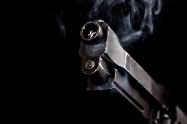 Em fuga desesperada, adolescente de 17 anos escapa de atirador após tiros em Cáceres