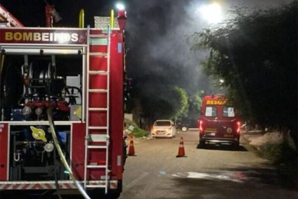 Incêndio-atinge-residência-horas-após-prisão-de-traficantes