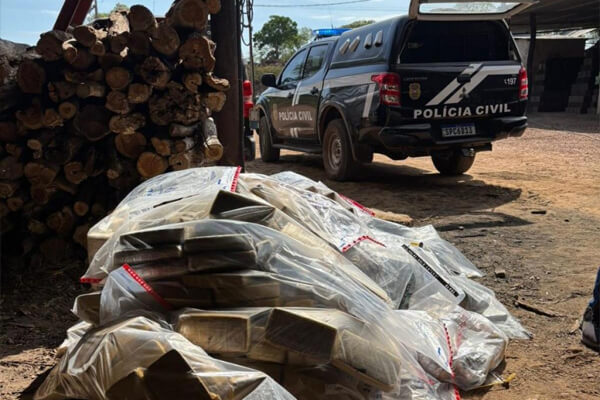 Mais-de-uma-tonelada-de-droga-apreendida-na-fronteira