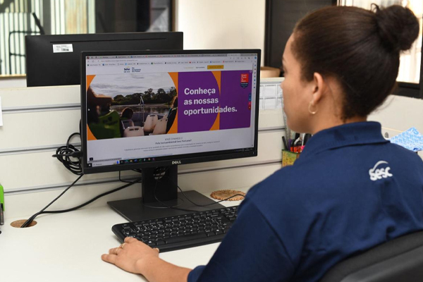 Sesc abre 13 vagas de trabalho que pagam até R$ 7,6 mil