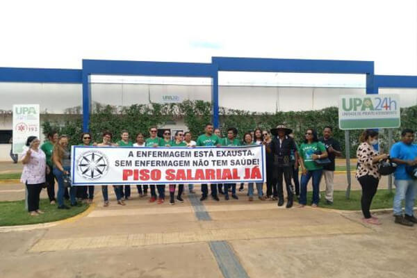 Técnicos-e-auxiliares-de-enfermagem-de-Cáceres