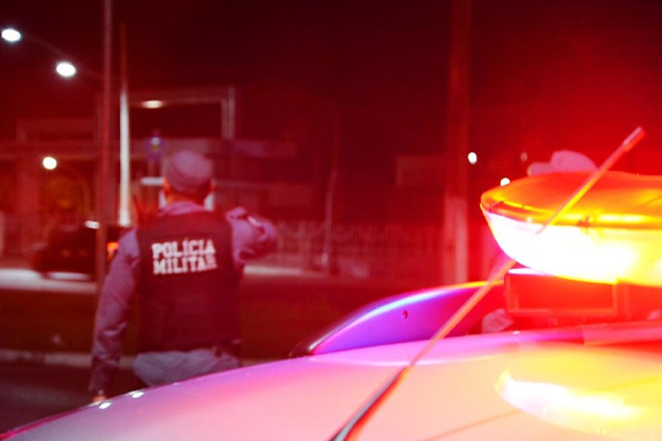 Vizinhos salvam homem amarrado e torturado por faccionados em Cáceres