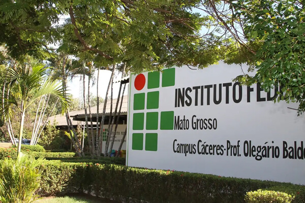 IFMT-abre-concursos-e-processos-seletivos-com-salário