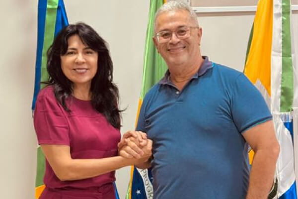 Lei-Pacheco-transforma-pequenos-gestos-em-grande