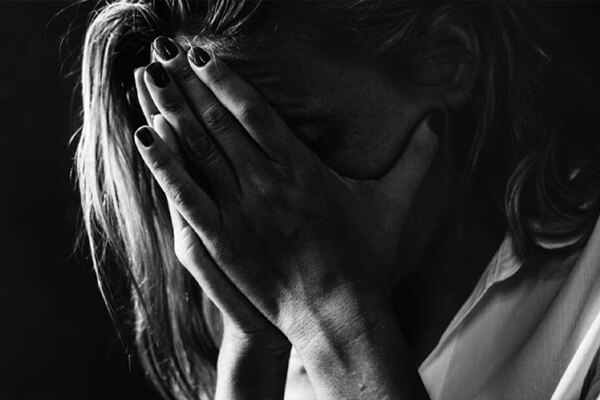 Mãe-é-agredida-com-tapas-no-rosto-durante-discussão