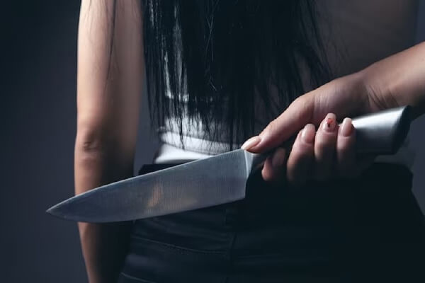 Mulher-tenta-matar-marido-a-facadas-durante