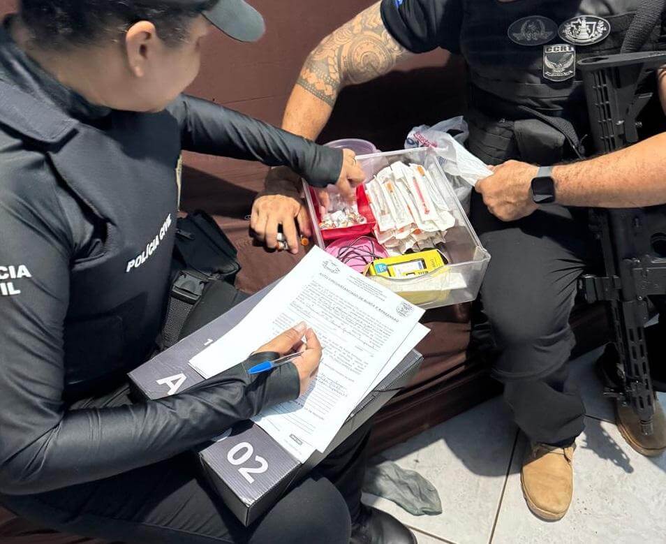 Opera&ccedil;&atilde;o-da-PJC-apreende-medicamentos