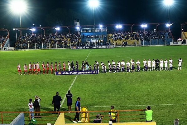Com-Geraldão-lotado-Cacerense-esbarra-na-retranca-do-Paulistano