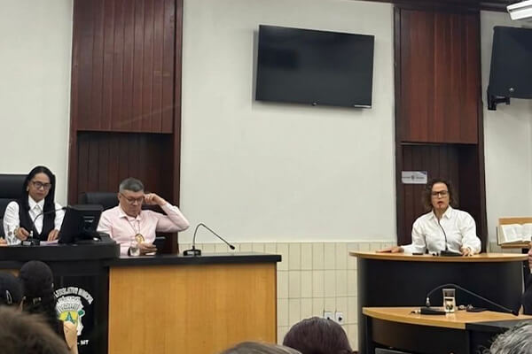 OAB-Cáceres-participa-de-debate-sobre