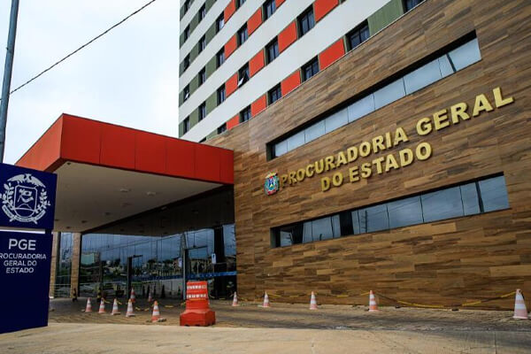 Governo-de-MT-aciona-BMG-Santander