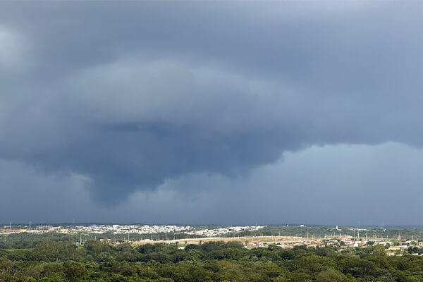 Frente-fria-avança-por-Mato-Grosso-com-chuva