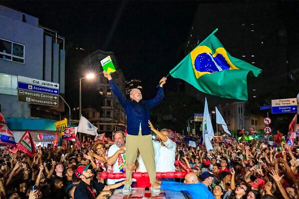 Lula-é-reeleito-presidente-ganha-mais